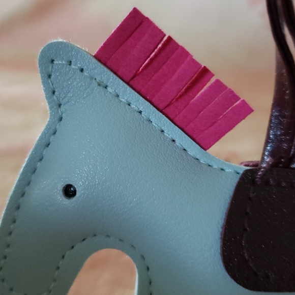 Horse Charm. Pony Farm Ranch Rodeo Horse Keychain - Picture 4 of 8